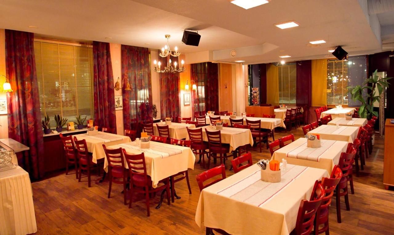 Отель Hotel Mestarin Kievari Кемиярви